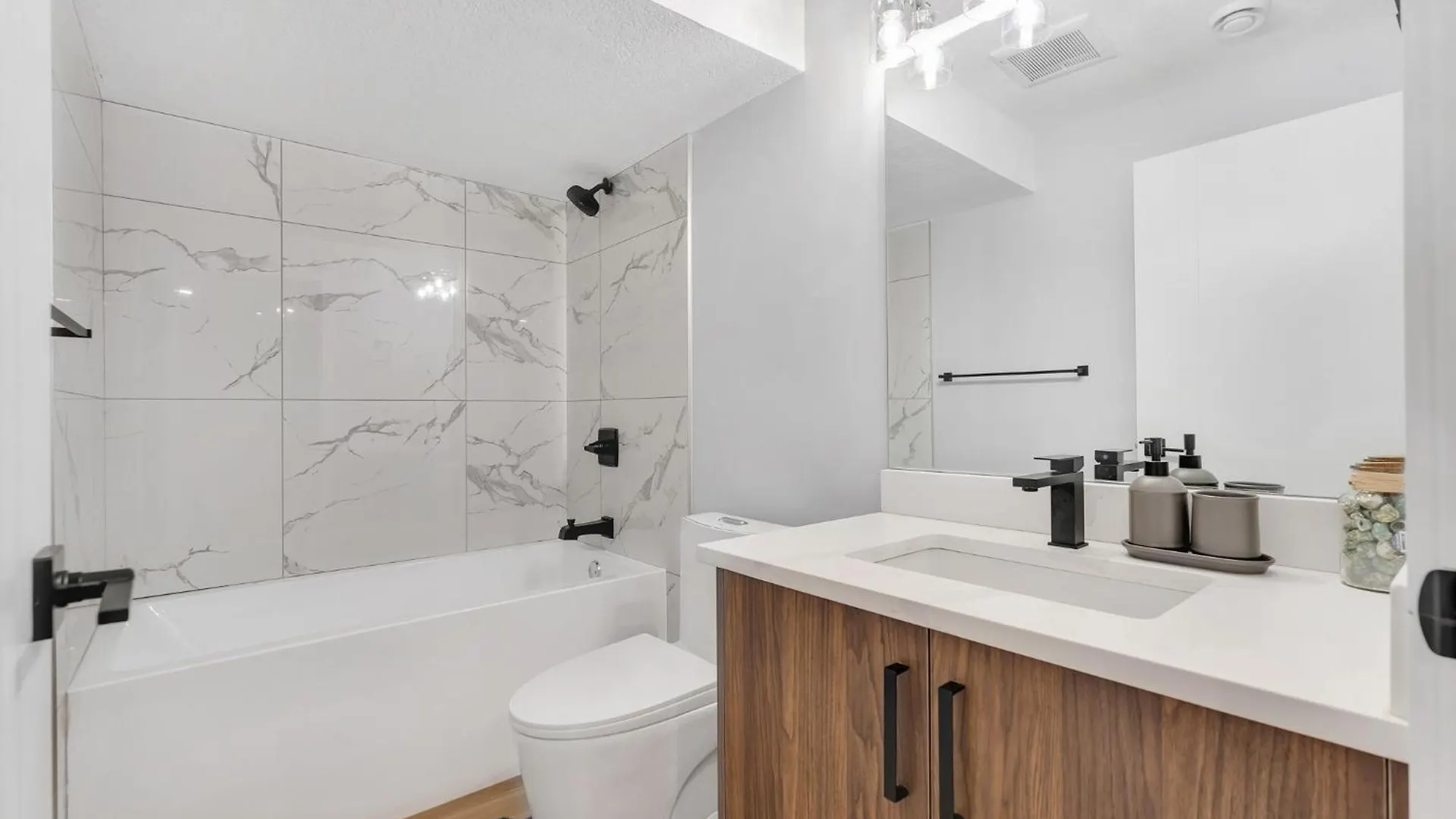 2 Bedroom Cozy Basement Secondary Suite Calgary