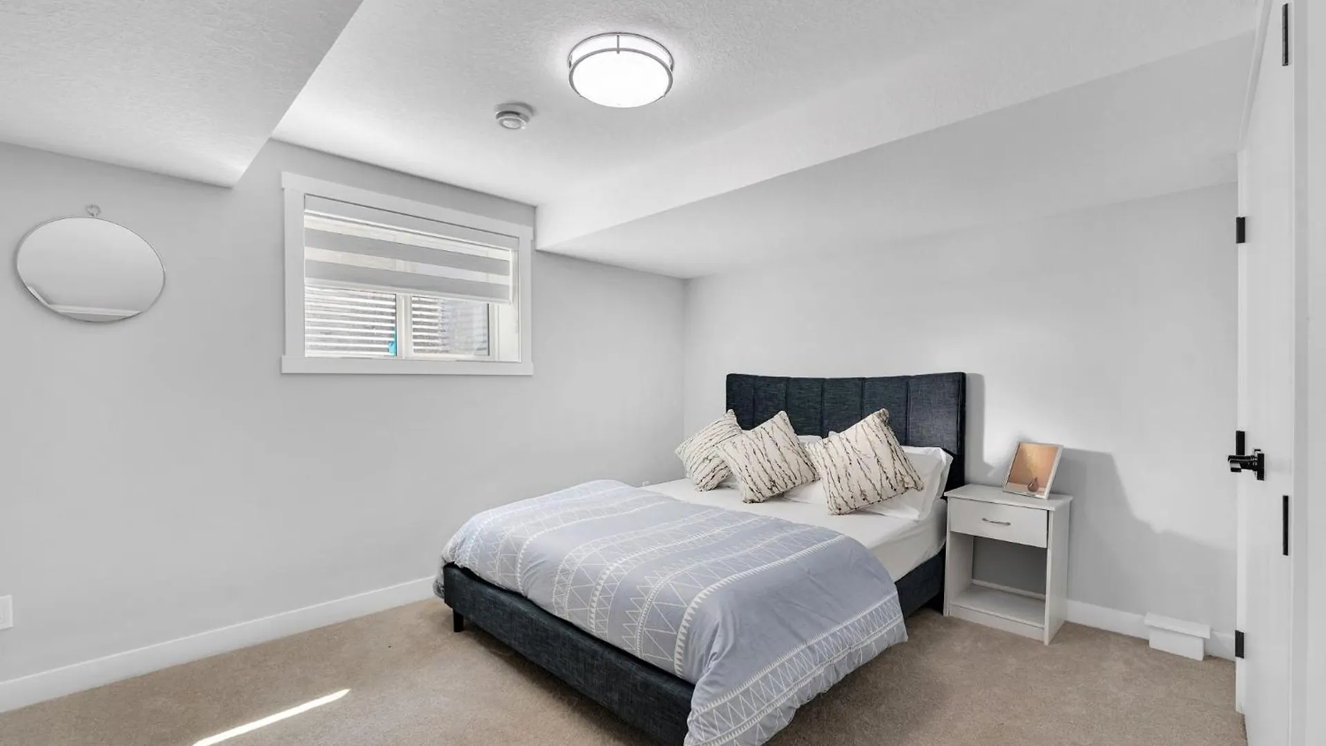 2 Bedroom Cozy Basement Secondary Suite Calgary Canada