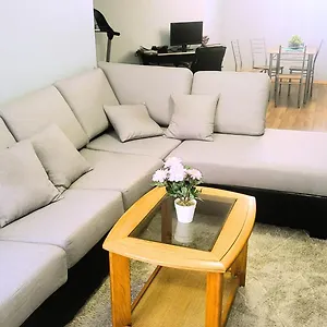  Apartment Cozy 2-bedroom Basement Retreat
